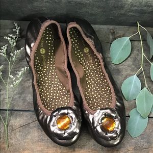 Lindsay Phillips flats